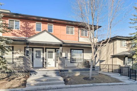 110 Eversyde Common SW Calgary AB T2Y 4Z6