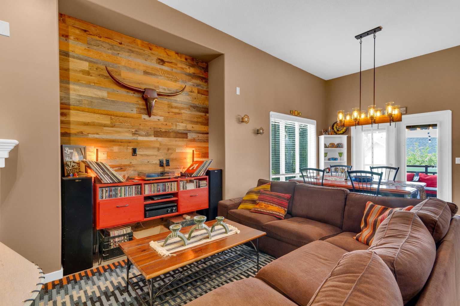 131 Aspen Creek Way