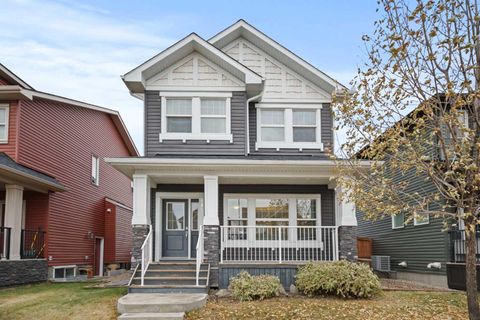 412 Evanston Way NW Calgary AB T3P 0P8