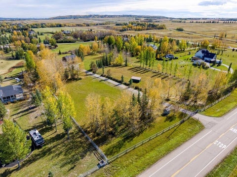 Photo of 250032 Range Road 32, Rural Rocky View County, AB T3Z 1H1 (MLS # A2352828)