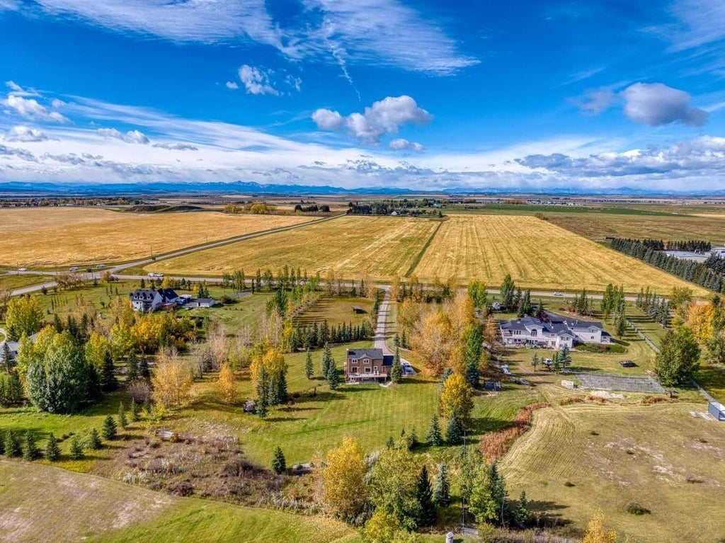 Photo of 250032 Range Road 32, Rural Rocky View County, AB T3Z 1H1 (MLS # A2352828)