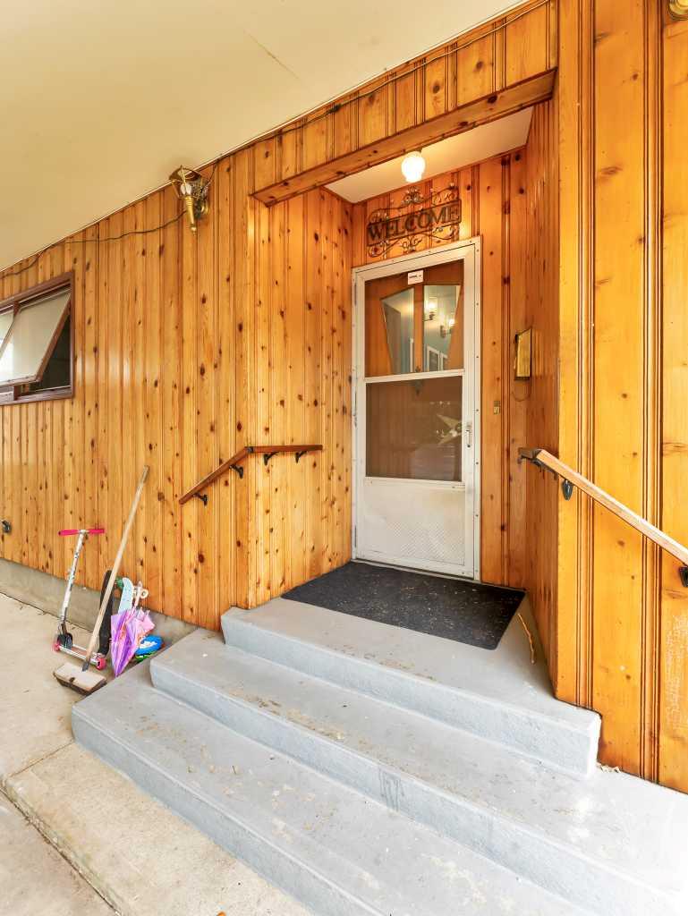 164 Muir Crescent NW