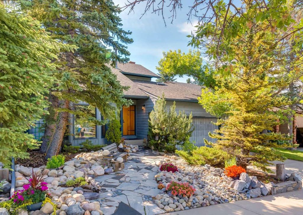 Photo of 224 Edgedale Drive NW, Calgary, AB T3A 2R7 (MLS # A2327854)