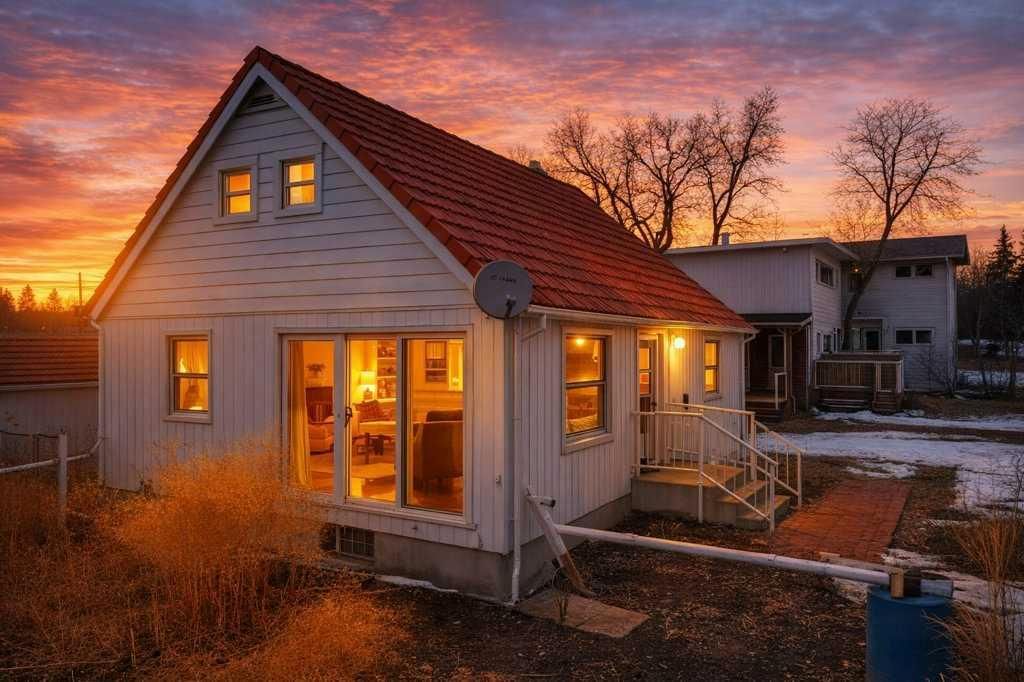 Photo of 3702 44 Avenue, Red Deer, AB T4N 3H5 (MLS # A2295344)