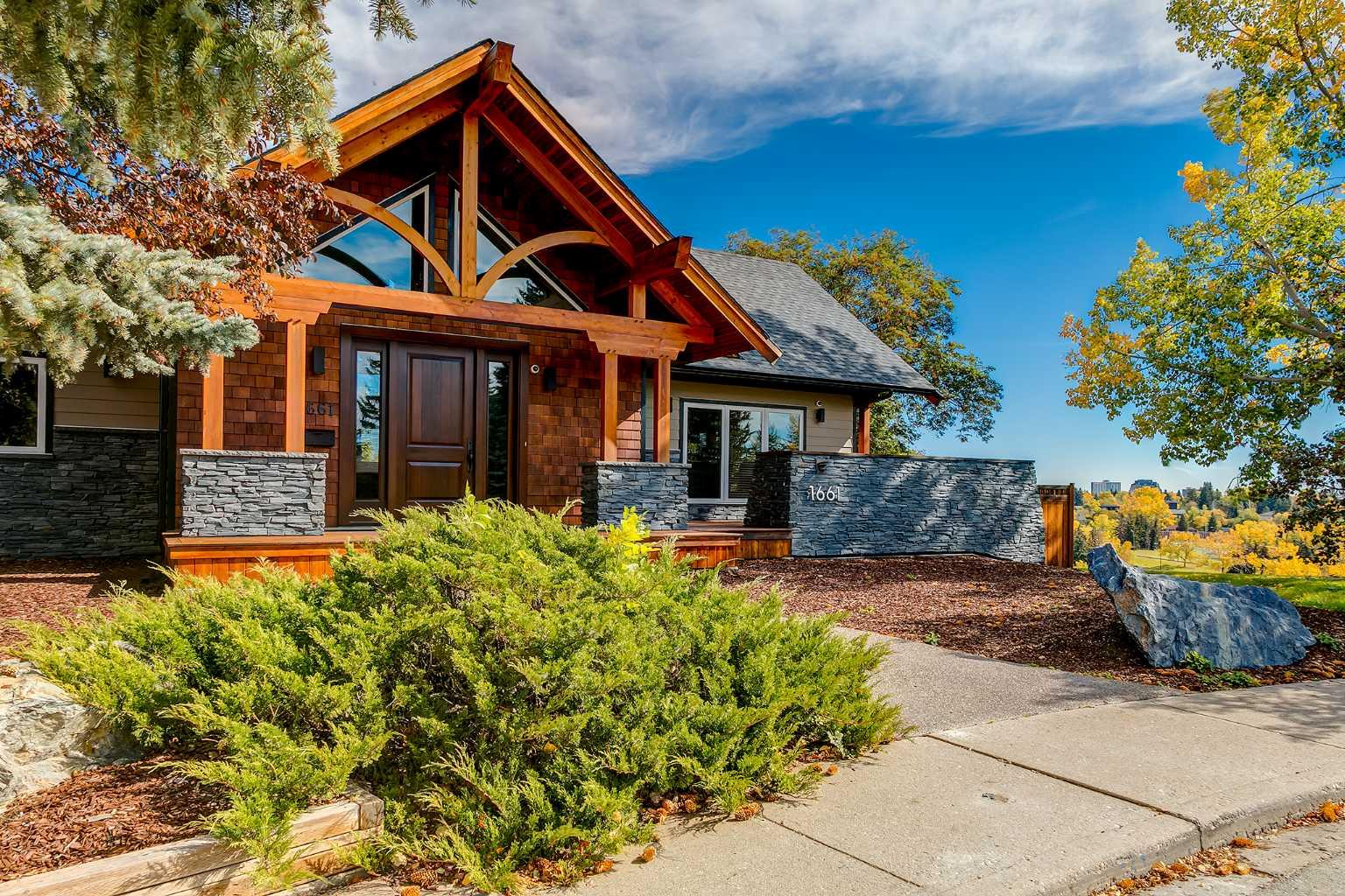 1661 St Andrews Place NW