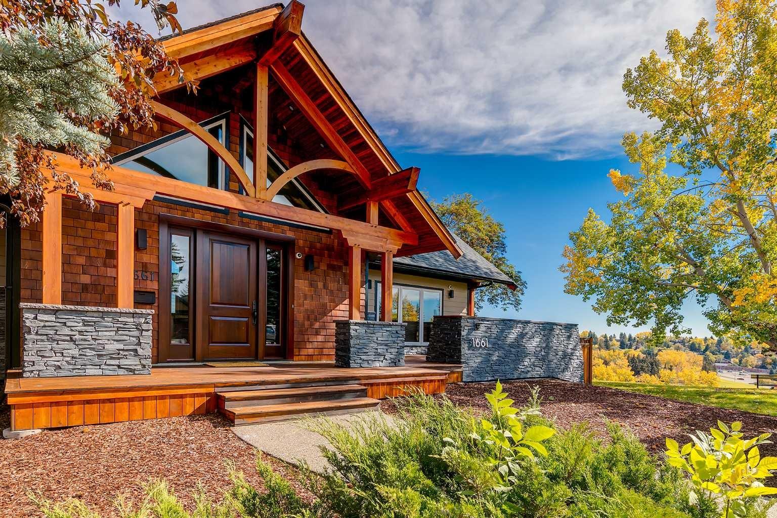 1661 St Andrews Place NW