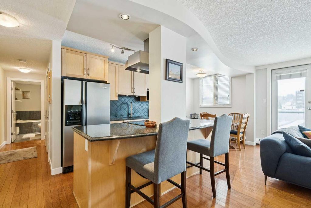 Photo of 1225 15 Avenue SW #305, Calgary, AB T3C 0X6 (MLS # A2287461)