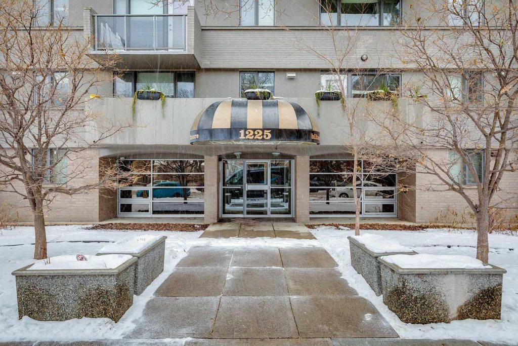 Photo of 1225 15 Avenue SW #305, Calgary, AB T3C 0X6 (MLS # A2287461)