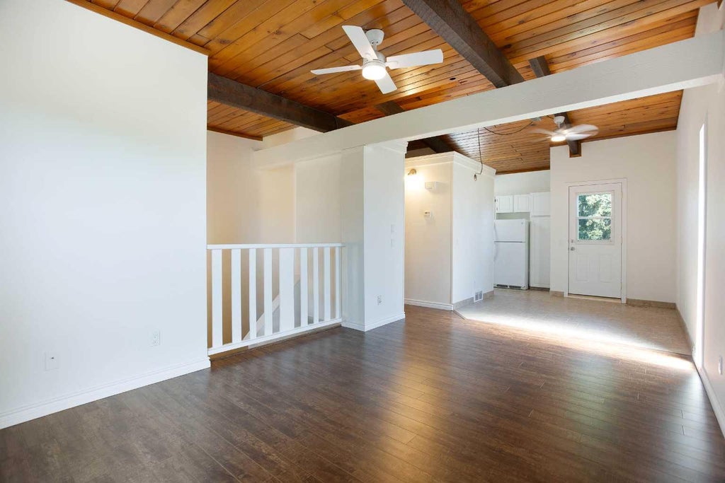 Photo of 2634 Oakmoor Drive SW, Calgary, AB T2V 4E7 (MLS # A2350074)