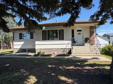 Photo of 5206 61 Avenue, Ponoka, AB T4J 1E8 (MLS # A2327375)