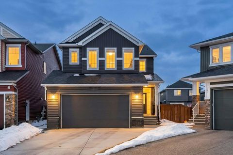 29 Evansglen Place NW Calgary AB T3P 0P5