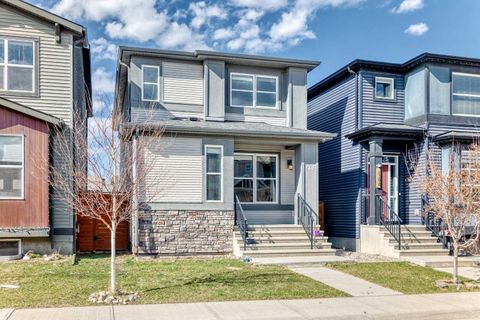 Photo of 140 Howse Avenue NE, Calgary, AB T3P 0W1 (MLS # A2316232)