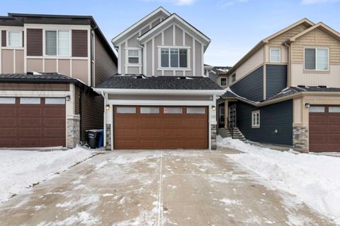 388 Homestead Grove NE Calgary AB T3J 5W4