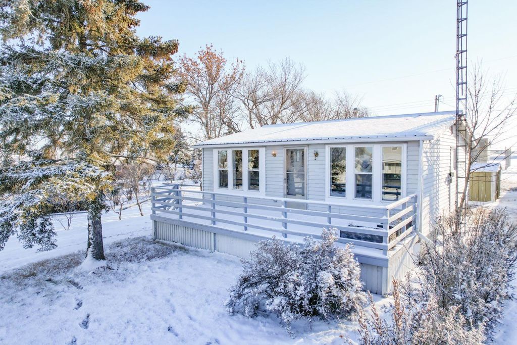 Photo of 140 1st Street, Edberg, AB T0B 1B0 (MLS # A2273770)