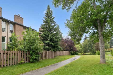 Photo of 1011 Canterbury Drive SW #25, Calgary, AB T2W 2S8 (MLS # A2336989)