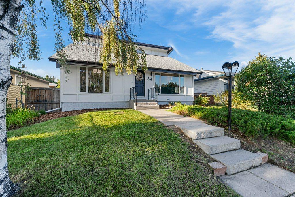 Photo of 64 Doverview Place SE, Calgary, AB T2B 1Z5 (MLS # A2344806)