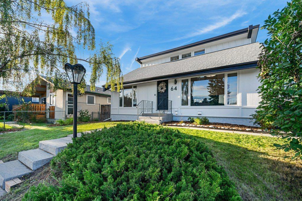Photo of 64 Doverview Place SE, Calgary, AB T2B 1Z5 (MLS # A2344806)