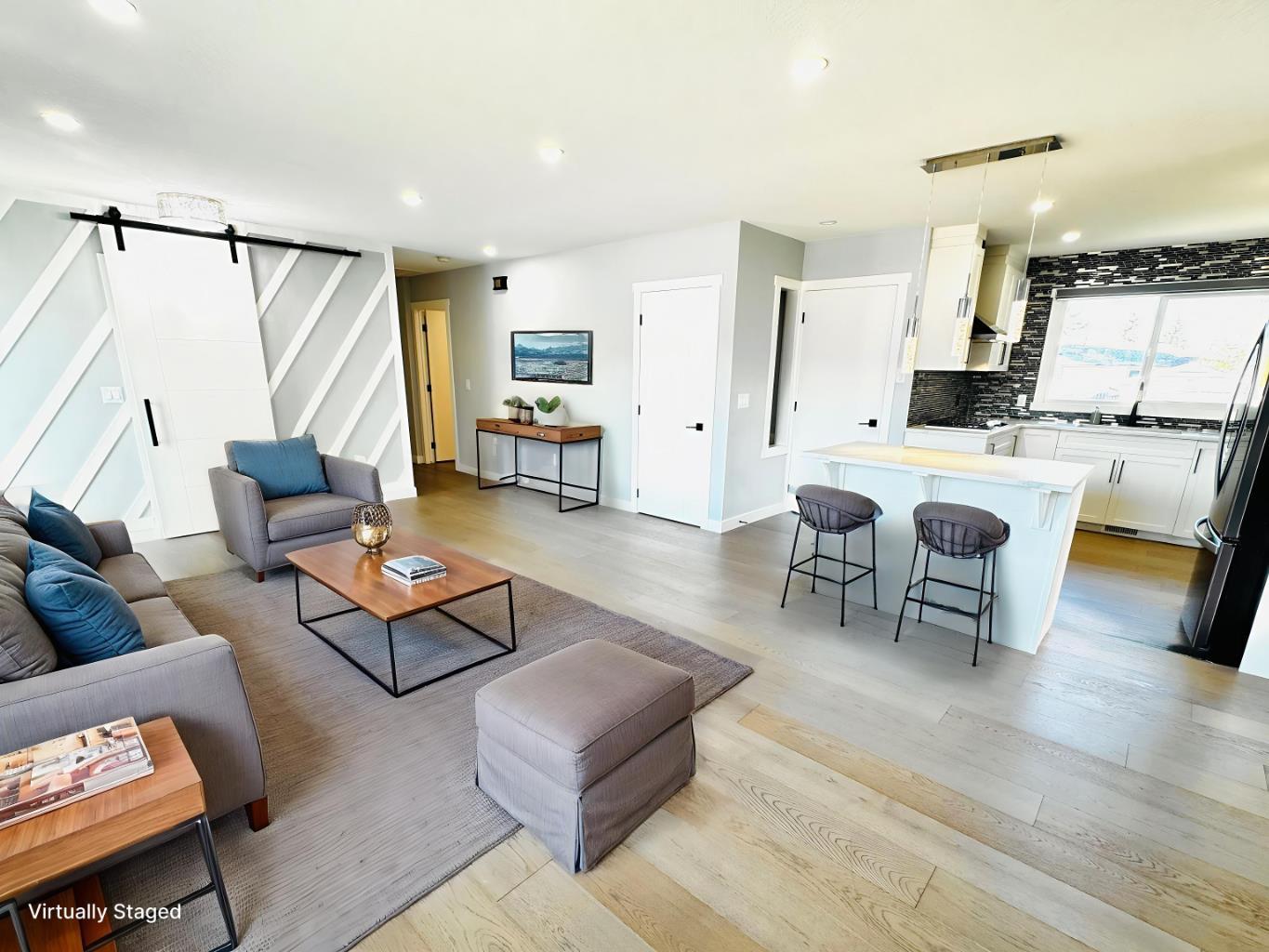 10304 Elbow Drive SW