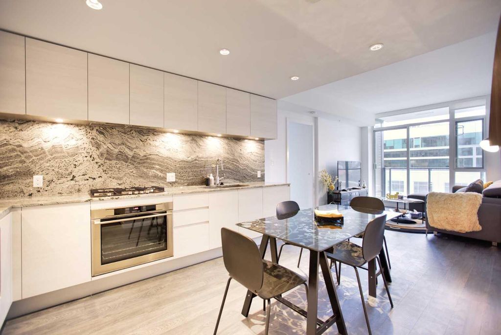 Photo of 310 12 Avenue SW #505, Calgary, AB T2R 0C7 (MLS # A2294647)