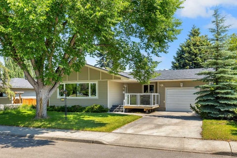 Photo of 3324 Morley Crescent NW, Calgary, AB T2M 4K9 (MLS # A2344603)