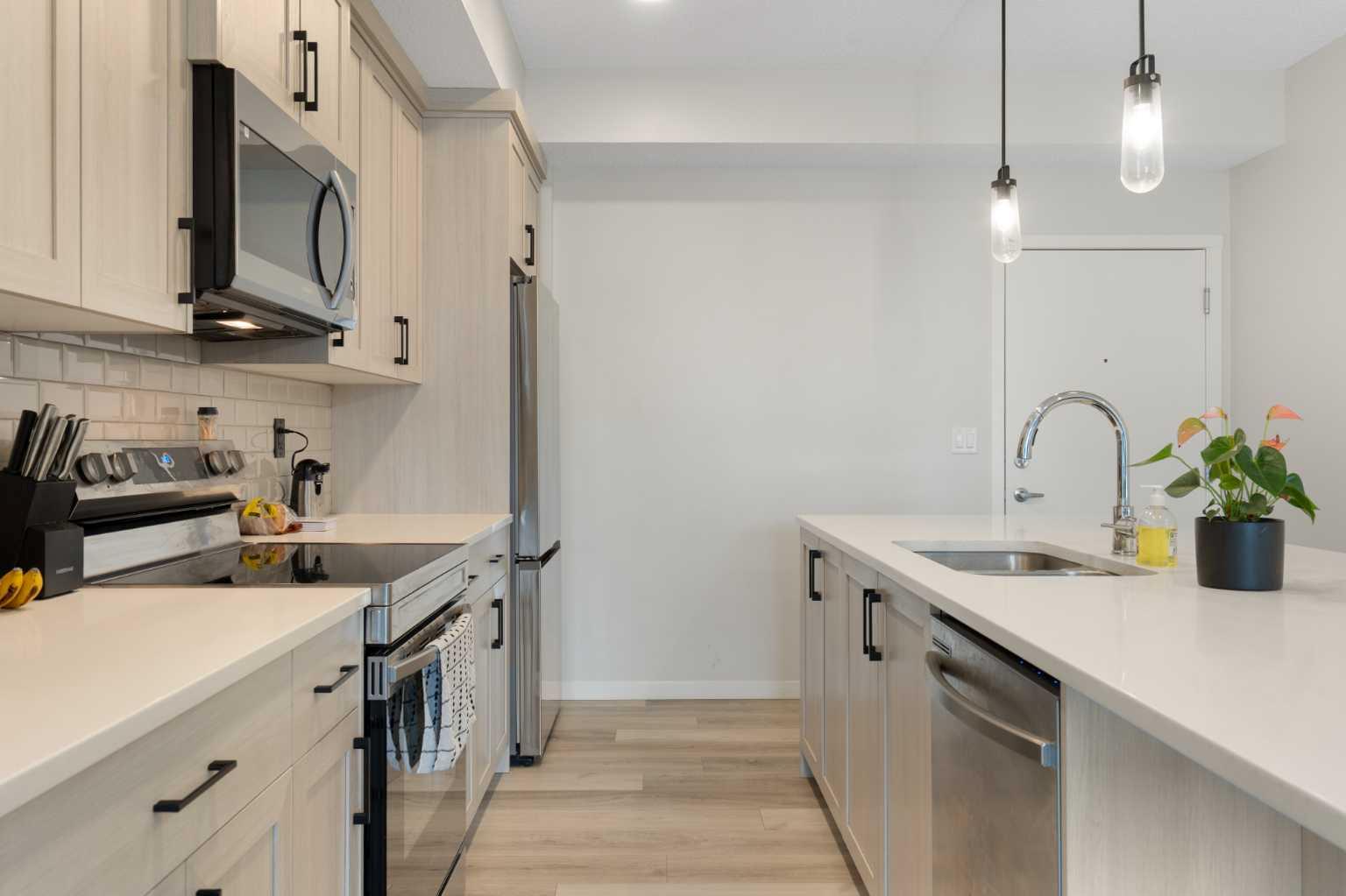 80 Carrington Plaza NW 308