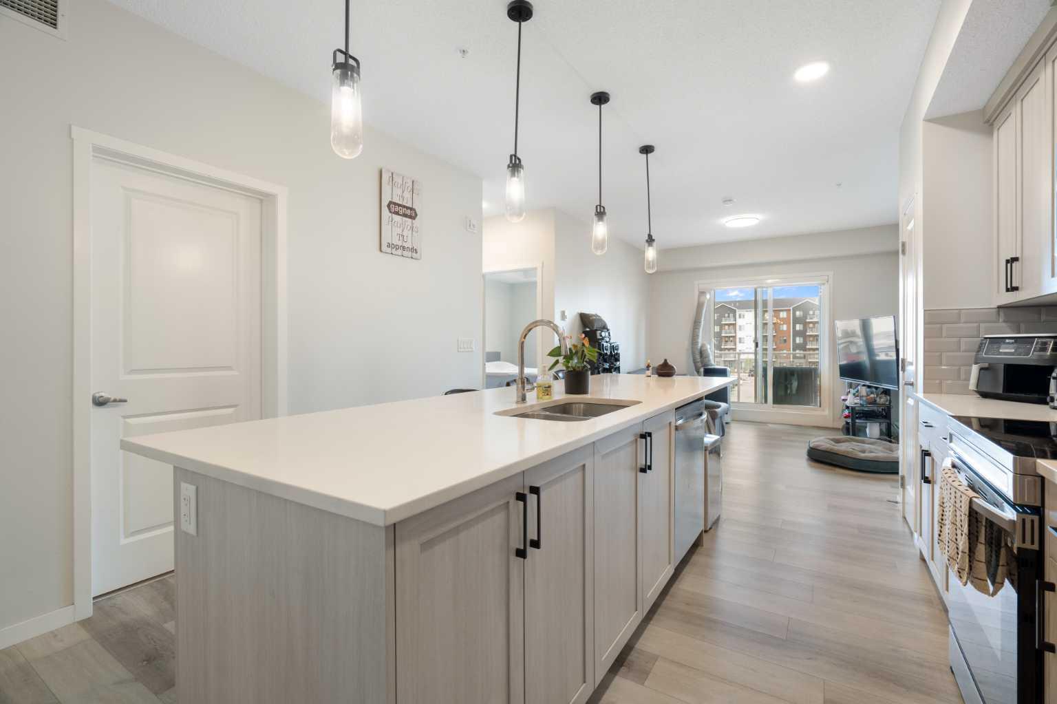 80 Carrington Plaza NW 308