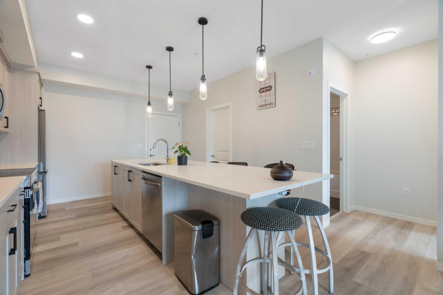 80 Carrington Plaza NW 308