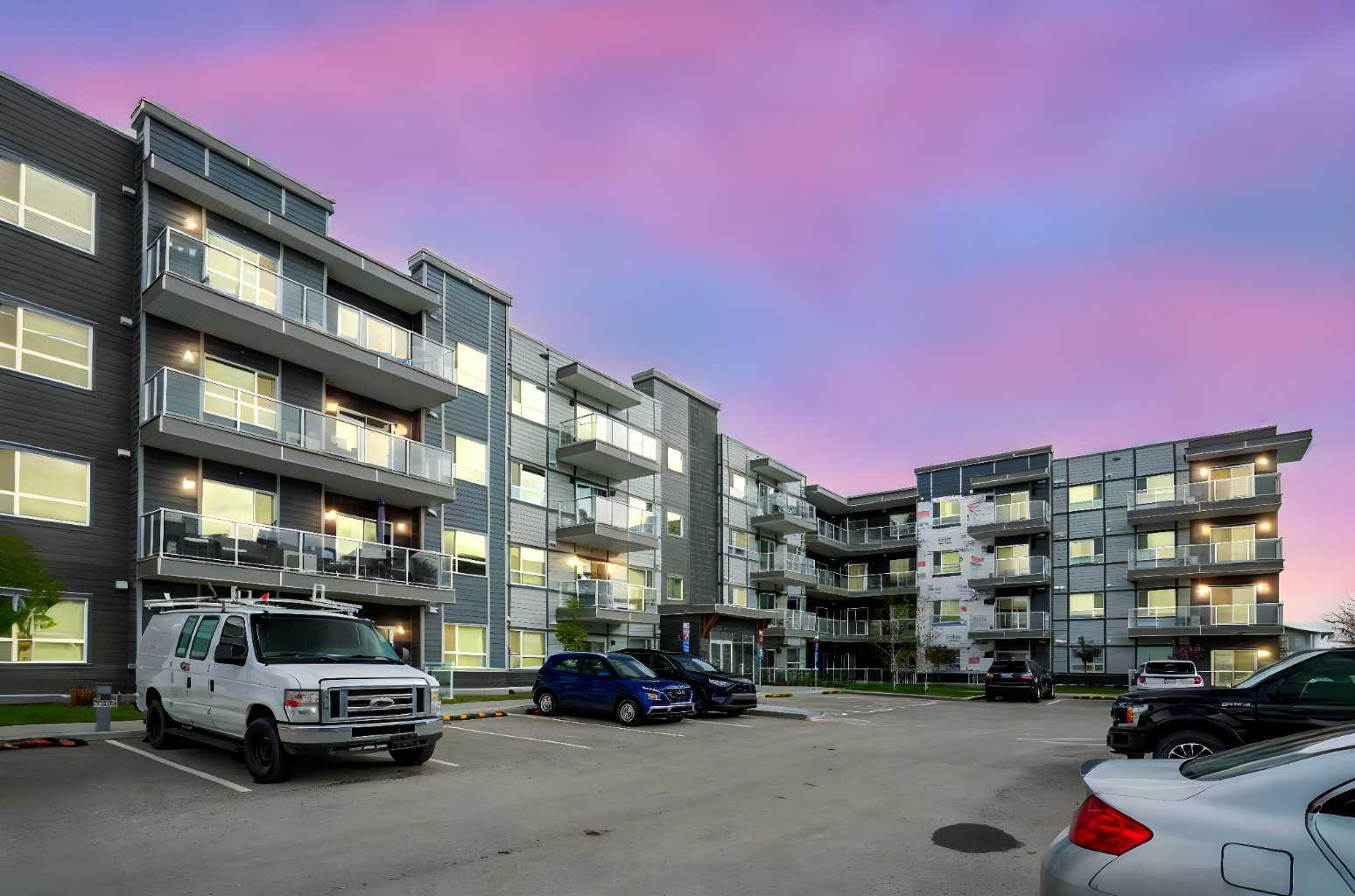 80 Carrington Plaza NW 308