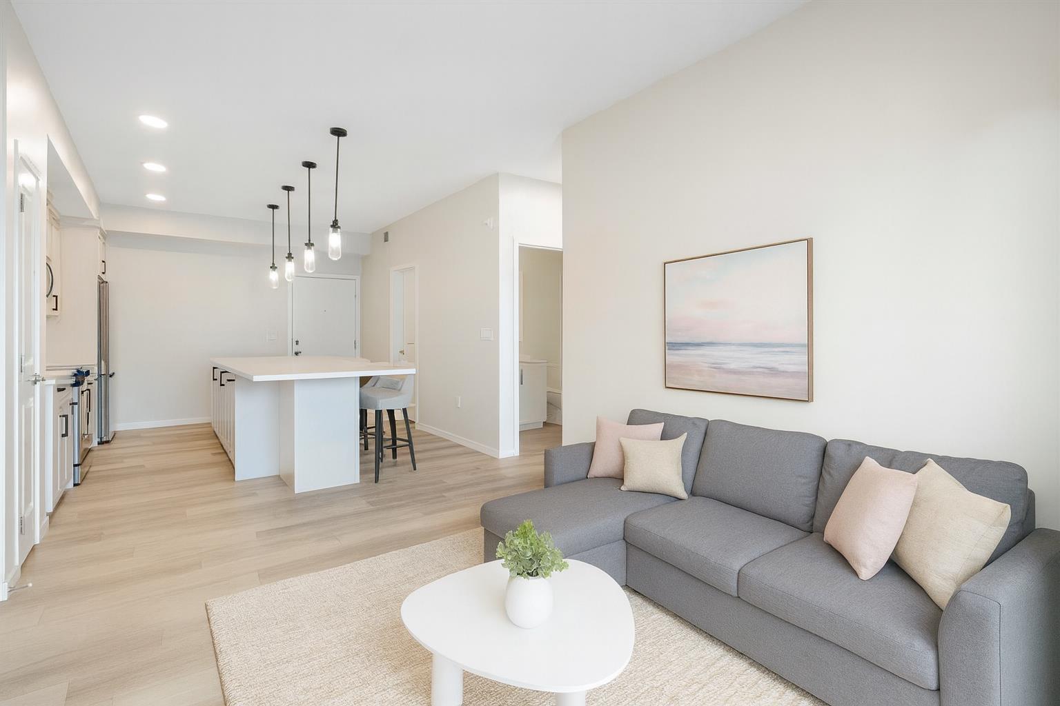 80 Carrington Plaza NW 308