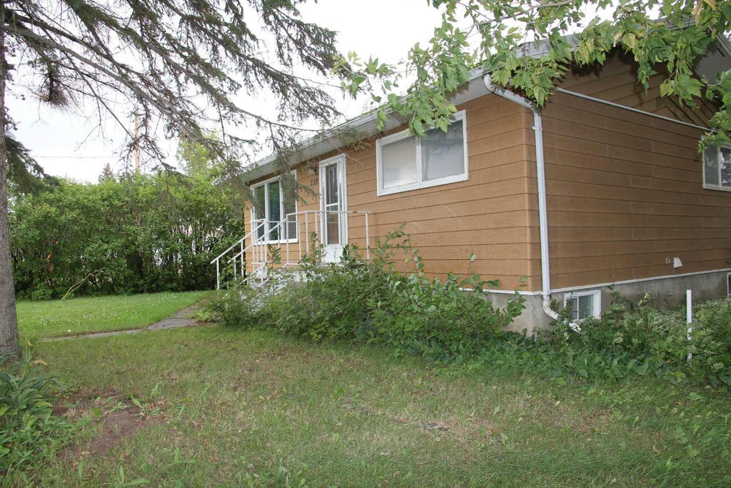 Photo of 119 4 Street E, Maidstone, SK S0M 1M0 (MLS # A2348178)