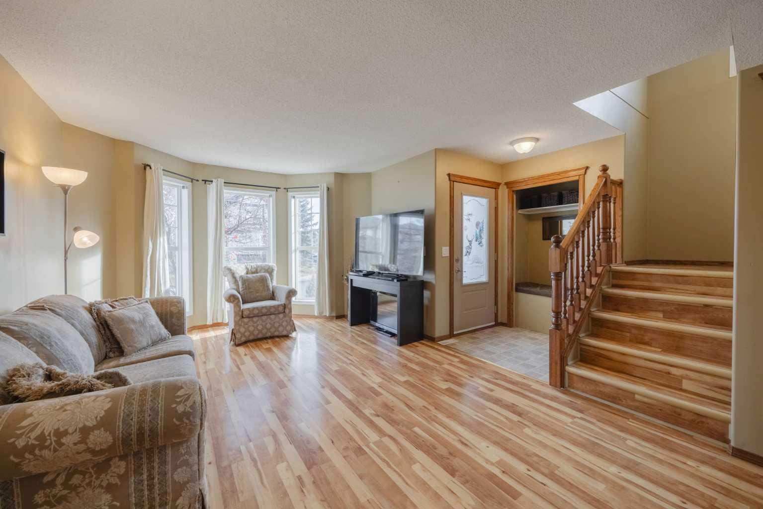 276 Cramond Close SE