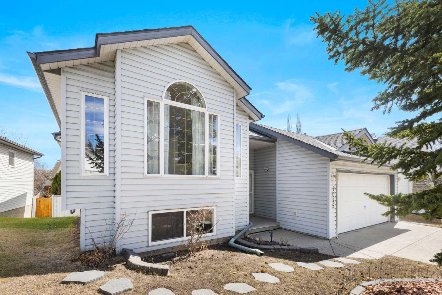 9095 Scurfield Drive NW