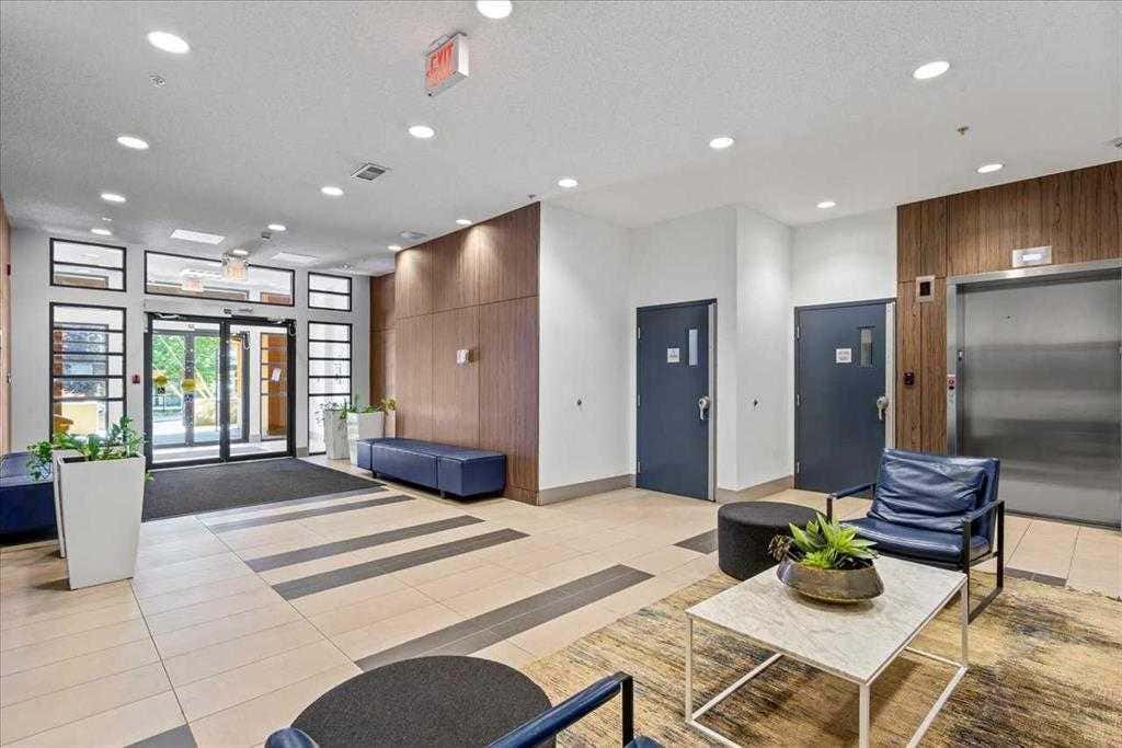 Photo of 510 Edmonton Trail NE #311, Calgary, AB T2E 0J7 (MLS # A2335289)