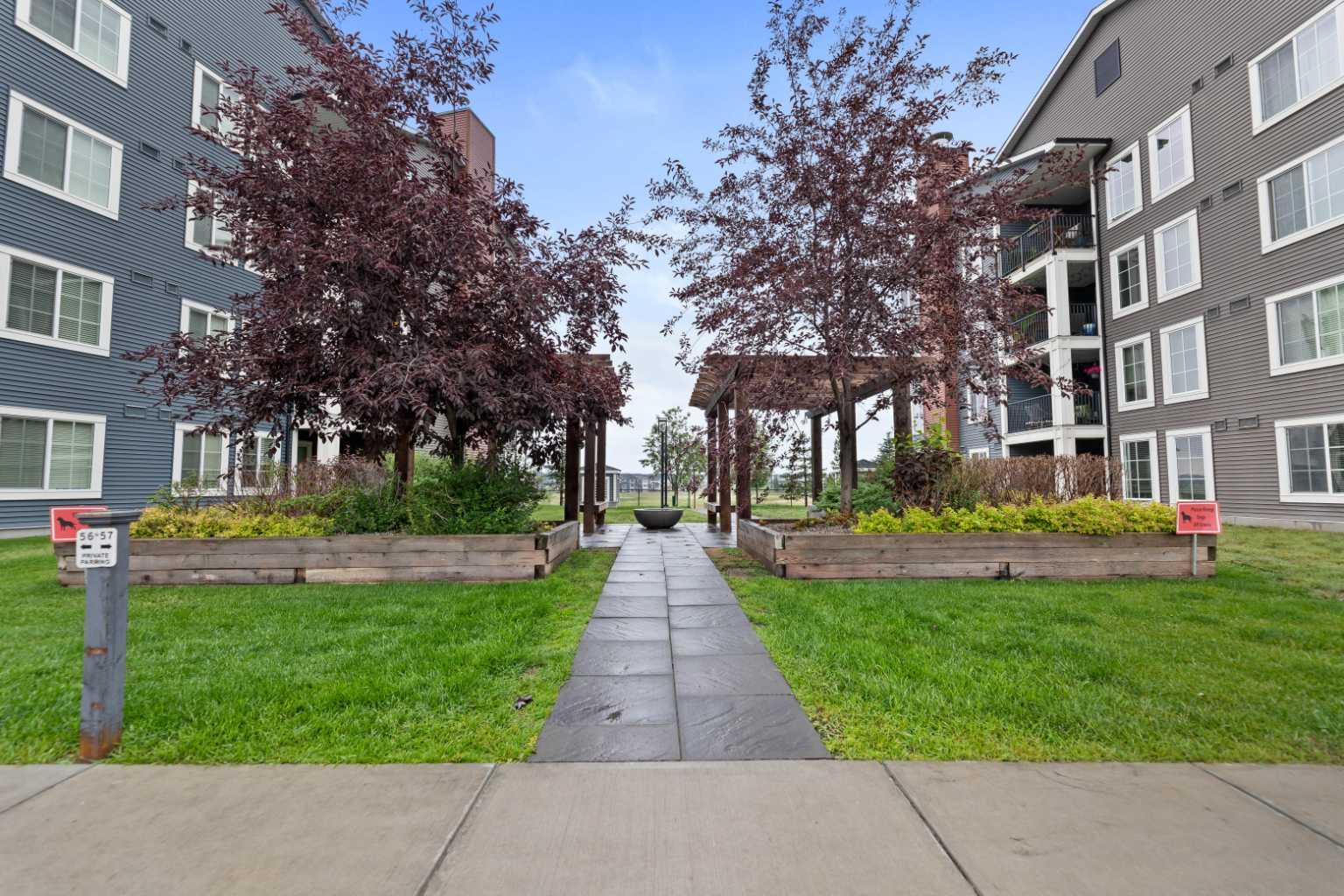 99 Copperstone Park SE 4414