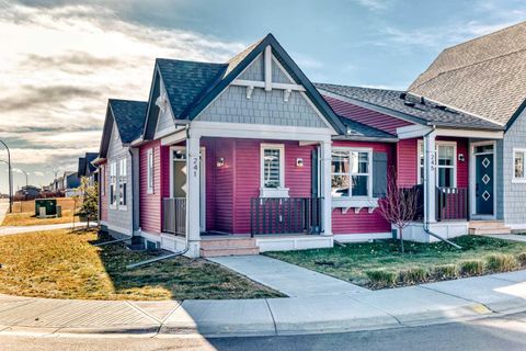 241 Lucas Avenue NW Calgary AB T3P 1S3