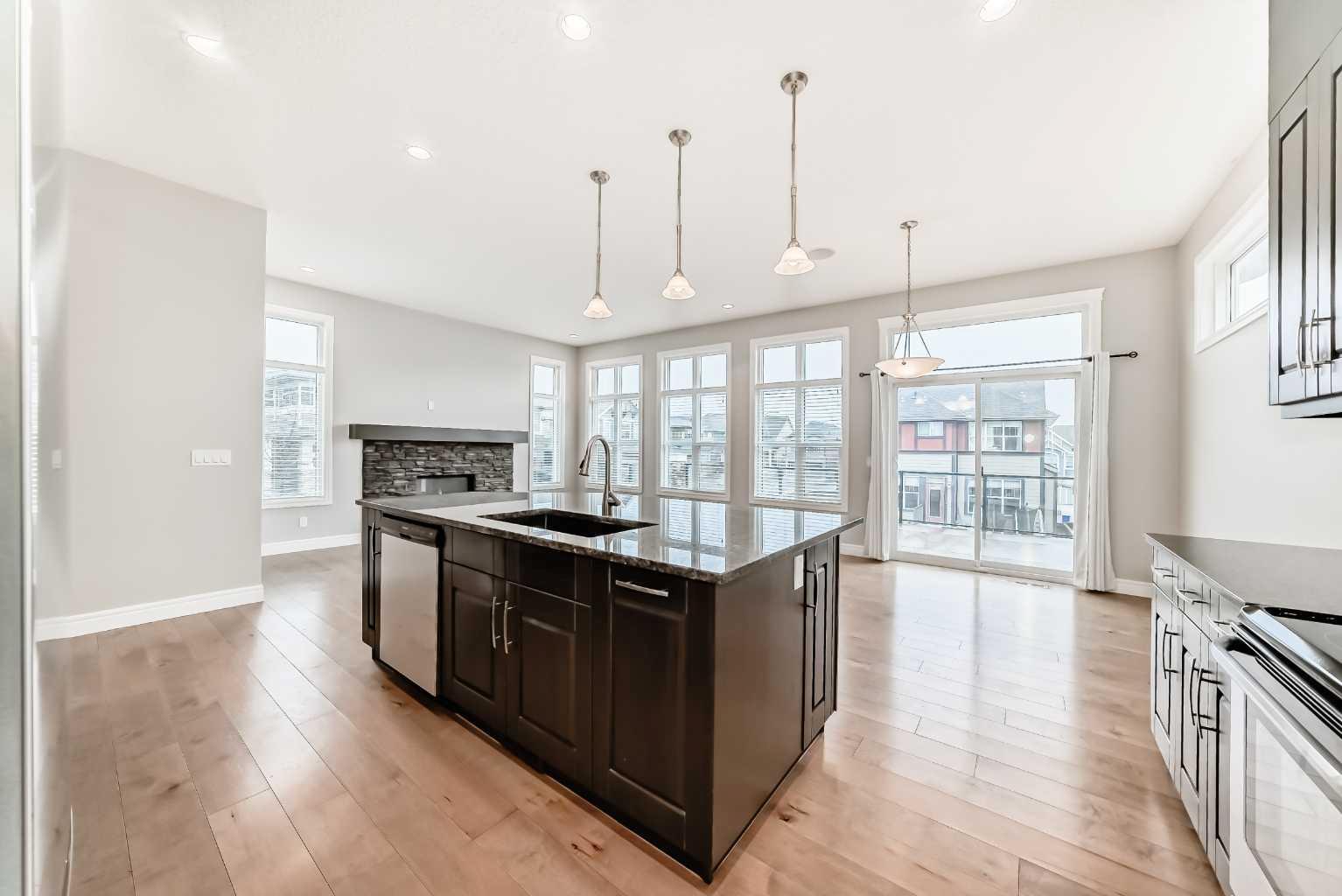 7904 Masters Boulevard SE