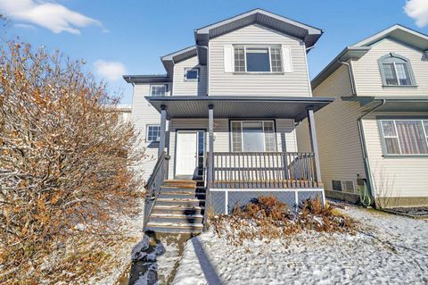 42 Creek Springs Road NW Airdrie AB T4B 2V5