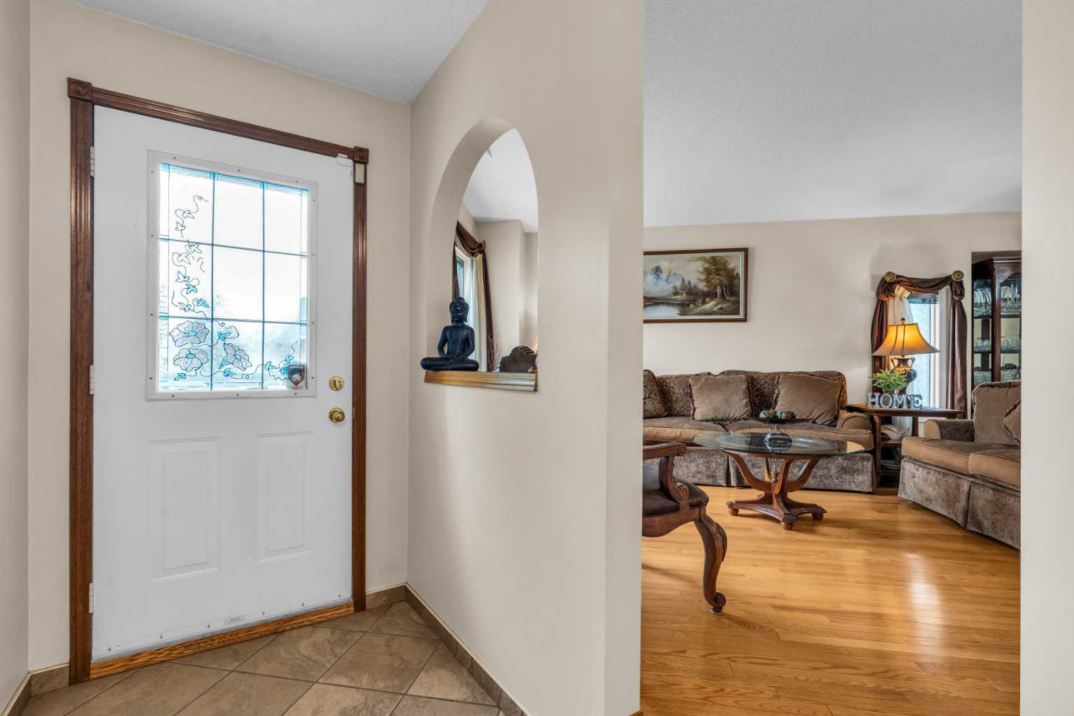 183 Macewan Ridge Close NW