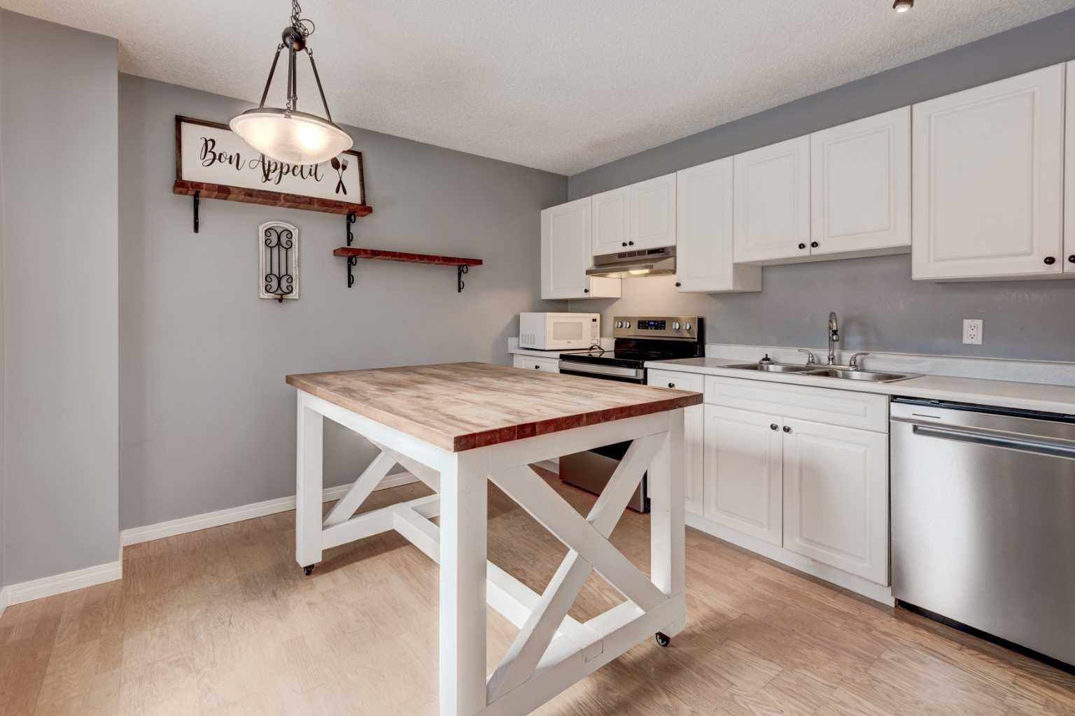 3620 51 Street SW 14