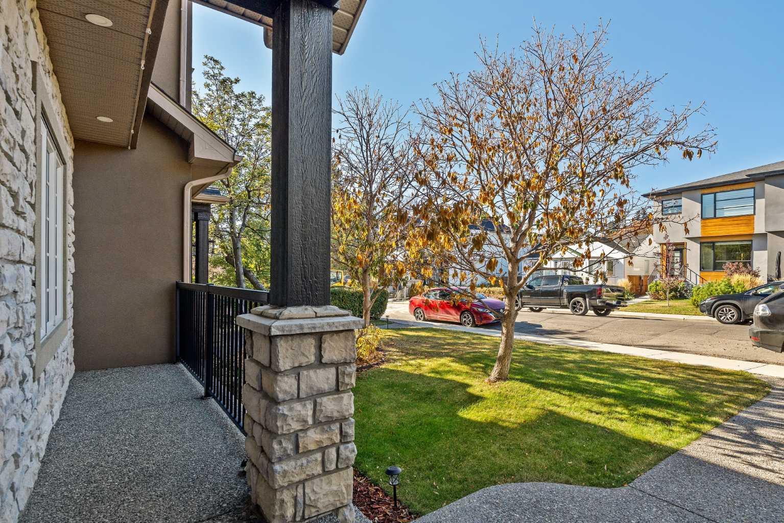 2410 26 Street SW