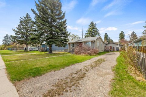 Photo of 6435 34 Avenue NW, Calgary, AB T3B 1S5 (MLS # A2310470)