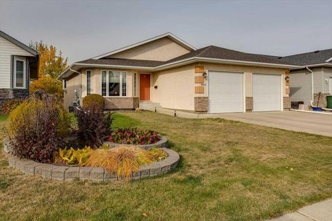4903 56 Avenue Innisfail AB T4G 1Y7