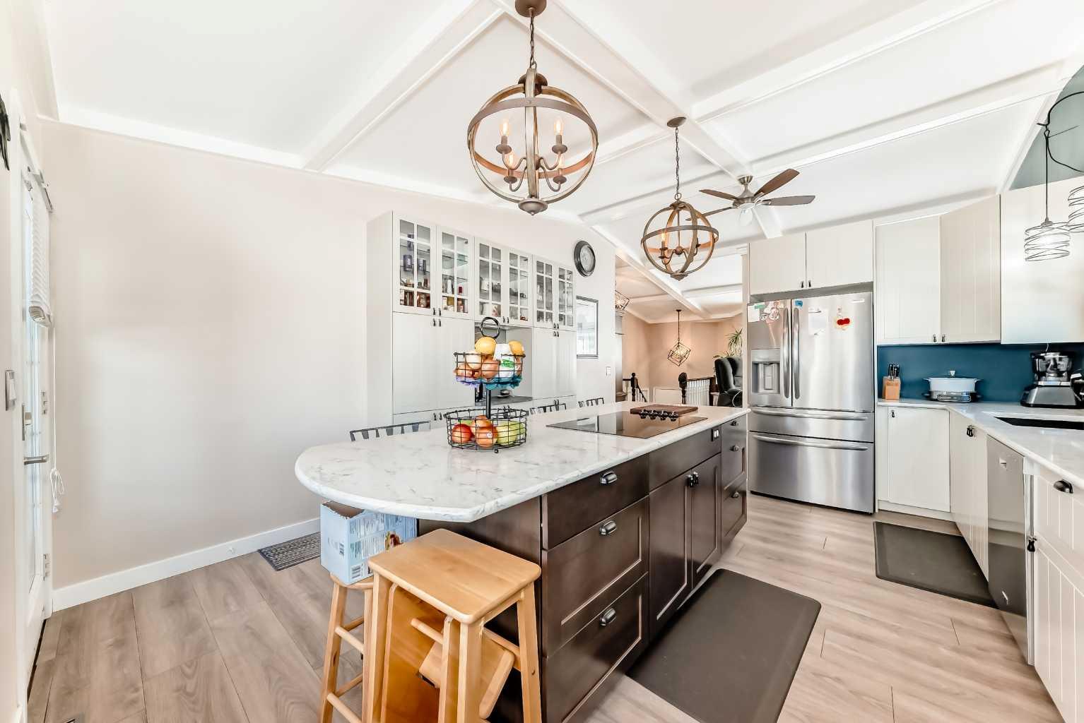 1328 Meadowbrook Drive SE