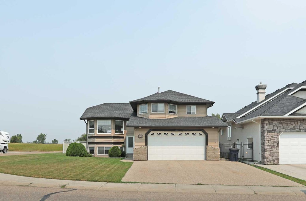 Photo of 372 Lake Stafford Drive E, Brooks, AB T1R 1P8 (MLS # A2331710)