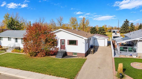 Photo of 326 6th Avenue E, Hanna, AB T0J 1P0 (MLS # A2352676)