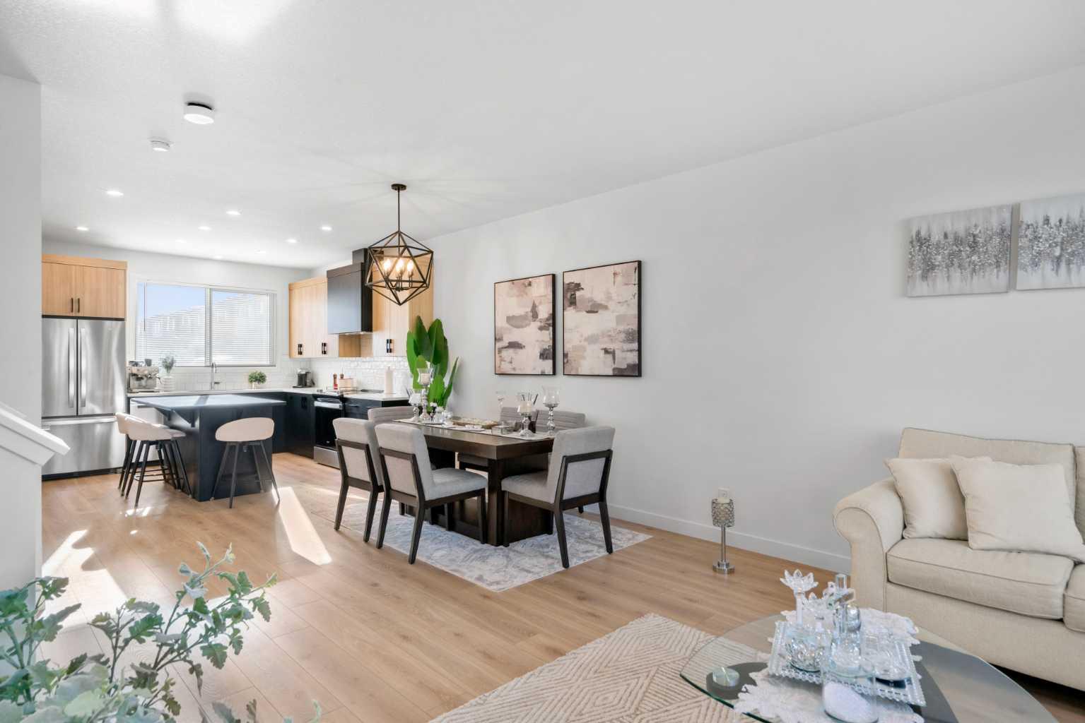 313 Ambleton Drive NW