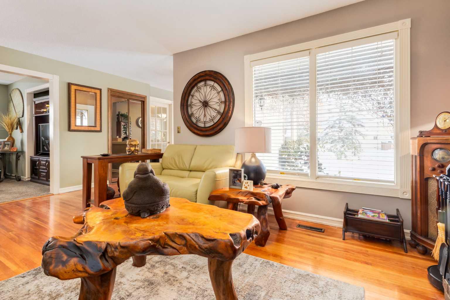 21 Midridge Green SE