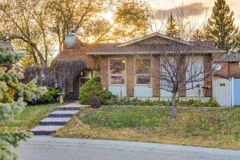 21 Midridge Green SE Calgary AB T2X 1C9