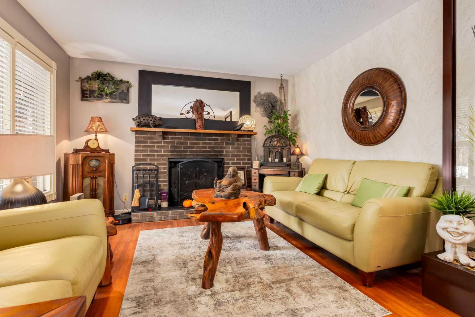 21 Midridge Green SE