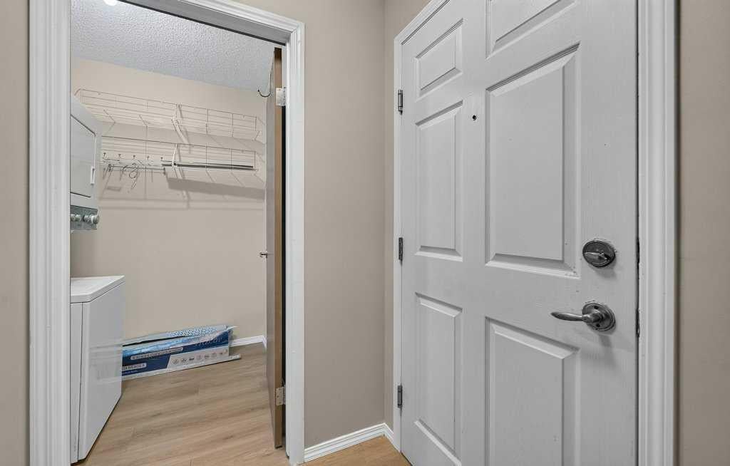 11 Somervale View SW 106
